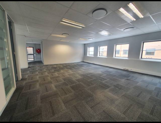 797M² OFFICE TO LET IN BEDFORDVIEW